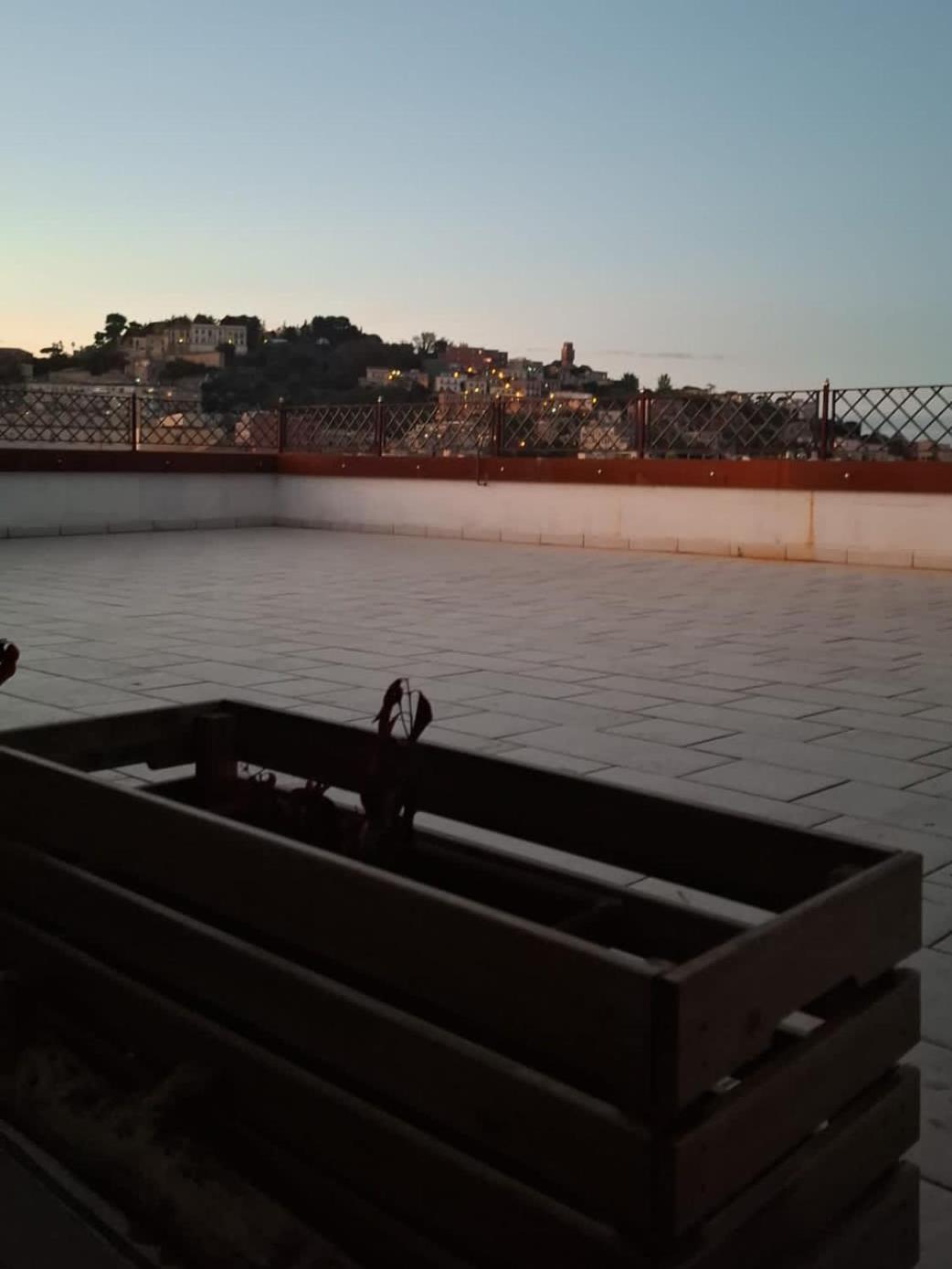 Faccia Gialla Napoli Casa Vacanze Εξωτερικό φωτογραφία